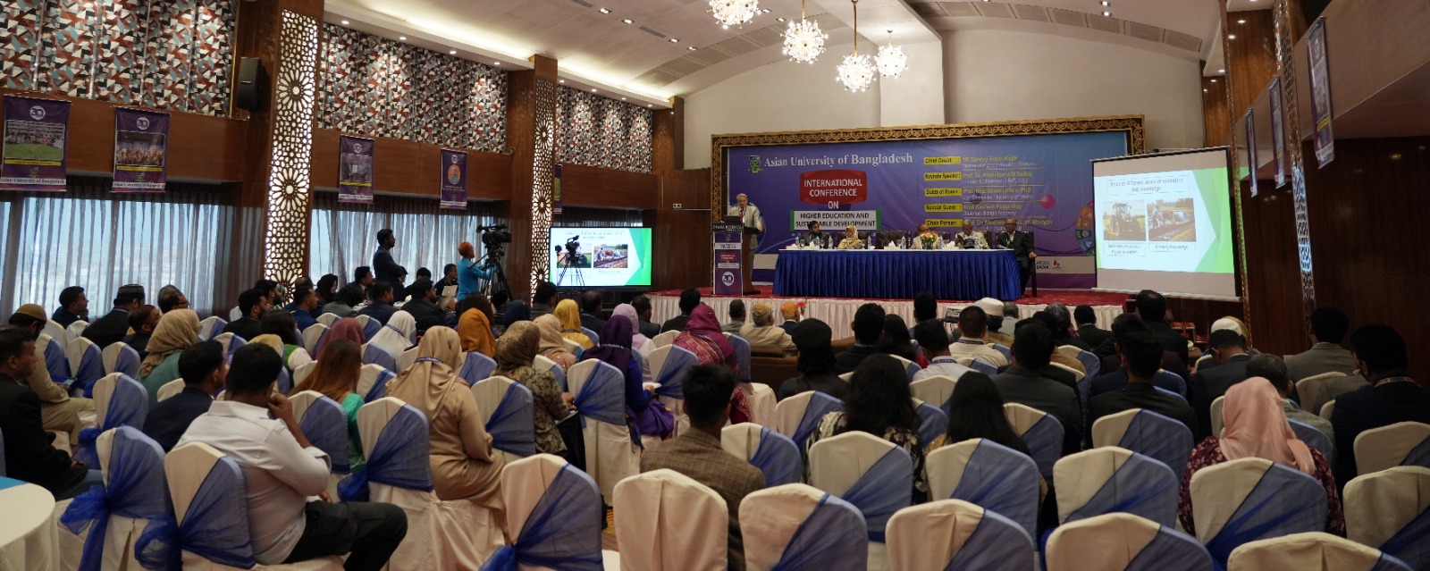 Honorable Minister of Higher Education of Malaysia, YB Zambry Abdul Kadir, delivering his speech at the International Conference on Higher Education and Sustainable Development, hosted by the Asian University of Bangladesh.