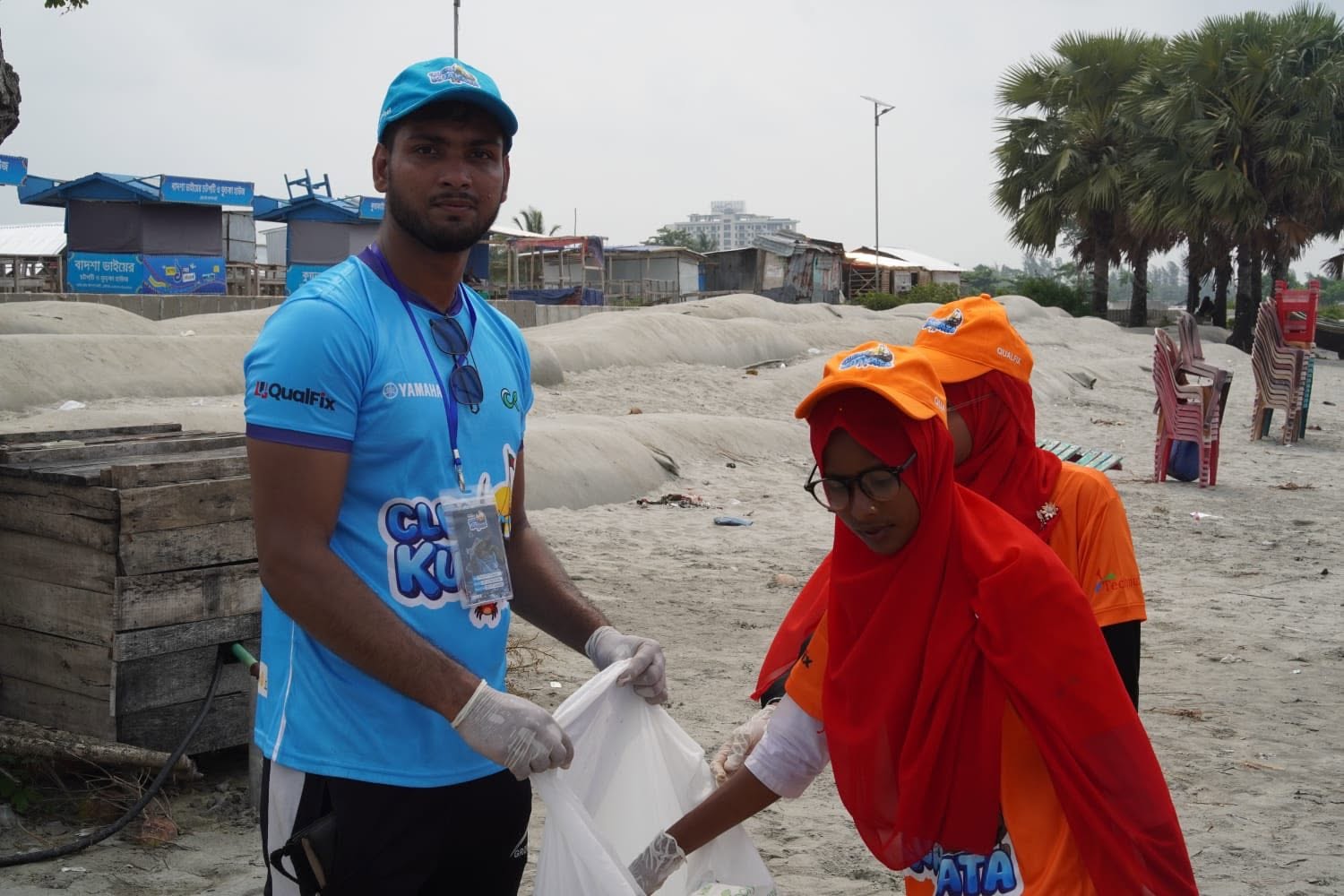 Beach Cleanup Image 11